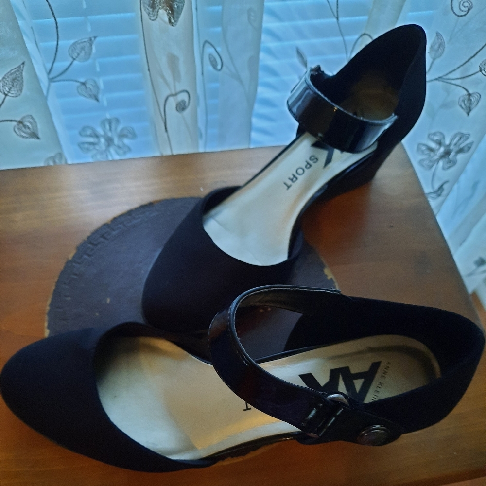 Shoes 7.5